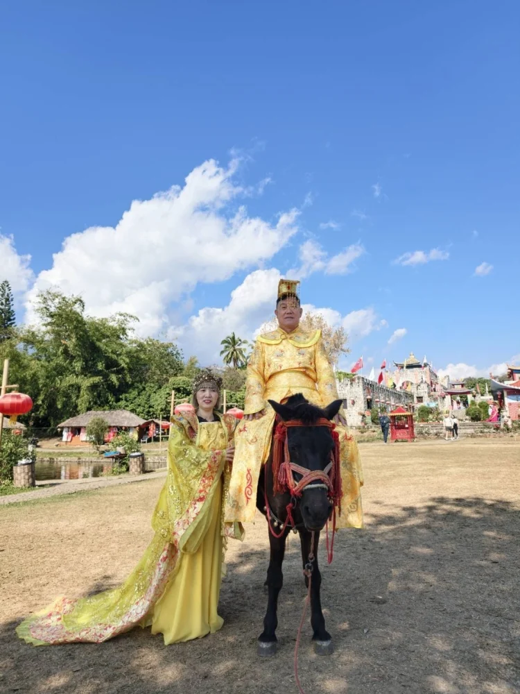 บริการรถเช่าพร้อมคนขับเชียงแสน